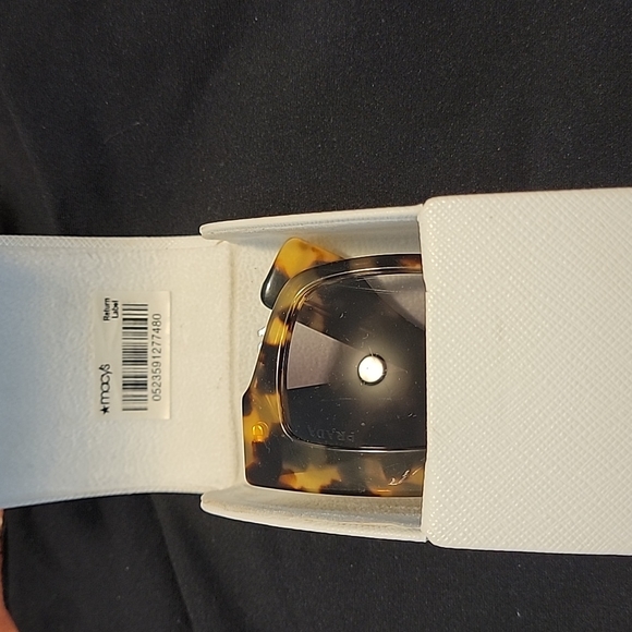 Shades - Picture 2 of 5